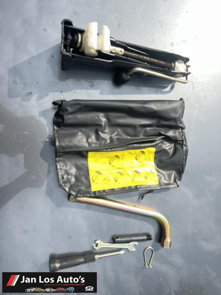 Audi 80 B4 krikset met wielsleutel gereedschap, Auto diversen, Autogereedschap, Gebruikt, Ophalen of Verzenden