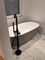 Sdb complète avec wc japonaises et baignoire autoportante., Enlèvement, Utilisé, Avec douche