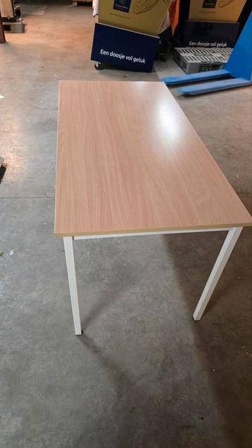 Tables de réunion, de Formation et autres beschikbaar voor biedingen