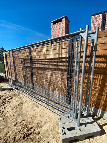 Bouwhekken ALS NIEUW beschikbaar voor biedingen