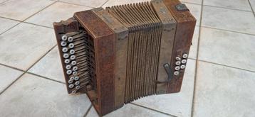 Stahltone drukknop accordeon beschikbaar voor biedingen