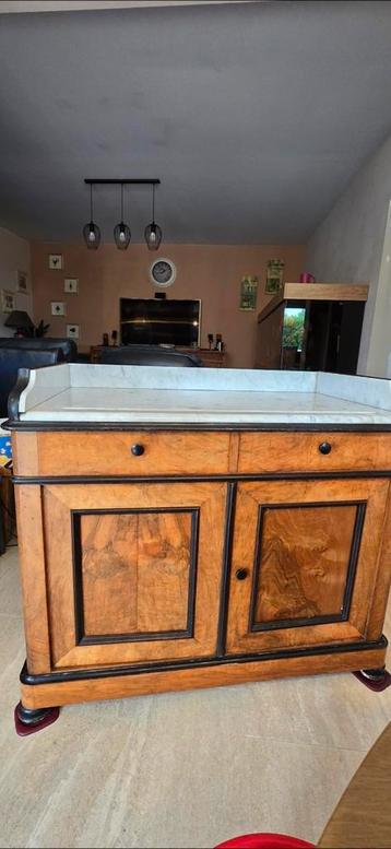 Prachtige commode in Franse eik met marmer blad., Avec tiroir(s), Comme neuf, Enlèvement, Chêne