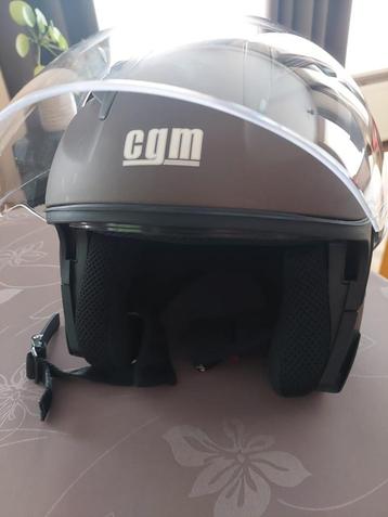 Brommerhelm CGM, enkele malen gebruikt beschikbaar voor biedingen
