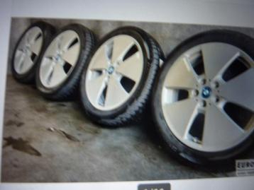 Alu velgen met zeer goede winterbanden beschikbaar voor biedingen