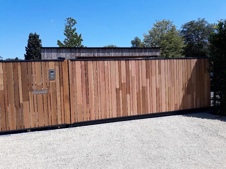 Metalen poort, aluminium met houten afwerking, Tuin en Terras, Overige Tuin en Terras, Nieuw, Ophalen of Verzenden