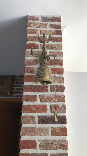 Prachtige vergulde bronzen bel  beschikbaar voor biedingen