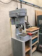 AI tafelboormachine Variomatic  380 V, Ophalen, Gebruikt, Kolomboormachine, Variabele snelheid
