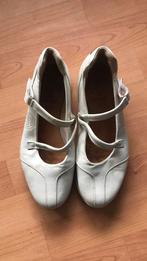 Chaussures cuir beige Olivier Strelli 38, Vêtements | Femmes, Chaussures, Comme neuf