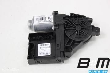 Raammotor RV (bijrijderszijde) VW Golf 6 5 deurs 5K0959702B beschikbaar voor biedingen