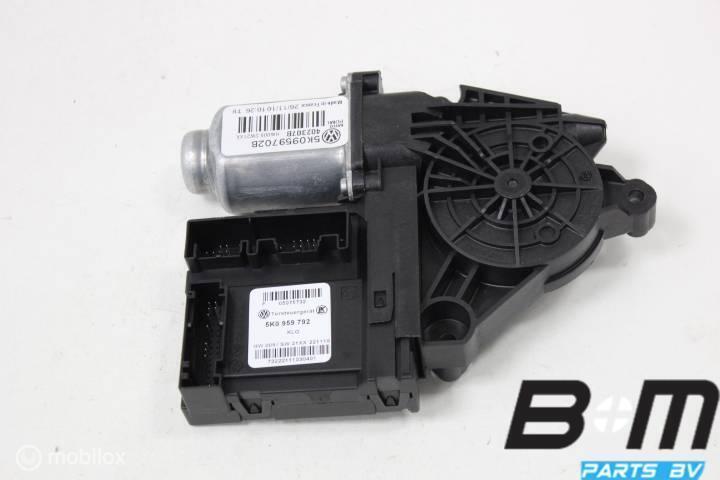 Raammotor RV (bijrijderszijde) VW Golf 6 5 deurs 5K0959702B, Auto-onderdelen, Interieur en Bekleding, Gebruikt