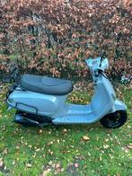 Btc riva + helm, Fietsen en Brommers, Ophalen, Benzine, 50 cc, Klasse B (45 km/u)