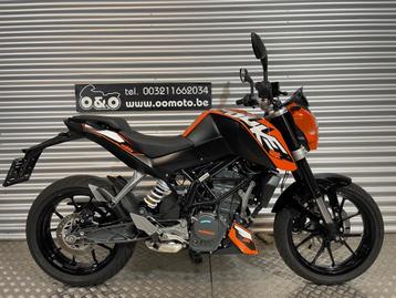 ALS NIEUW! KTM Duke 125 ABS 11KW + Garantie + Onderhoud! beschikbaar voor biedingen