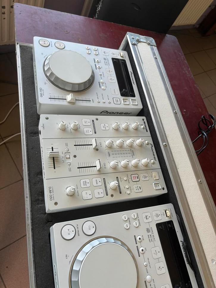 Pioneer WHITE EDITION DJ-pakket — 2 CDJ-350 + DJM-350, Muziek en Instrumenten, Dj-sets en Draaitafels, Zo goed als nieuw, Pioneer