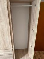 NIEUWE KLEERKAST, Ophalen, MODERN, 150 tot 200 cm, Met klep(pen)