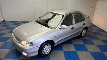 Hyundai Excel 1.3i benzine AUTOMATIQUE bj. 1999