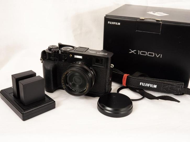 FUJI X-100 VI + Wide/Macro & Tele convertors +extra's(lees!), Audio, Tv en Foto, Fotocamera's Digitaal, Zo goed als nieuw, Compact