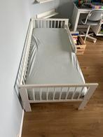 Petit lit IKEA + matelas, Enfants & Bébés, Chambre d'enfant | Lits