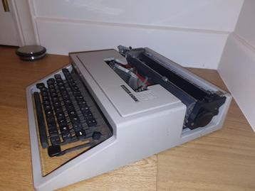 Antiek typewriter, Enlèvement