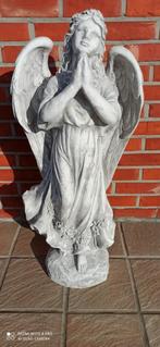 Ange priant dans le béton, Jardin & Terrasse, Statues de jardin, Ange, Enlèvement, Béton, Neuf
