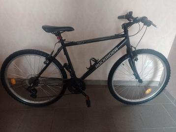 Te koop b'twin decathlon Rockrider 5.0 26 inch fiets  beschikbaar voor biedingen