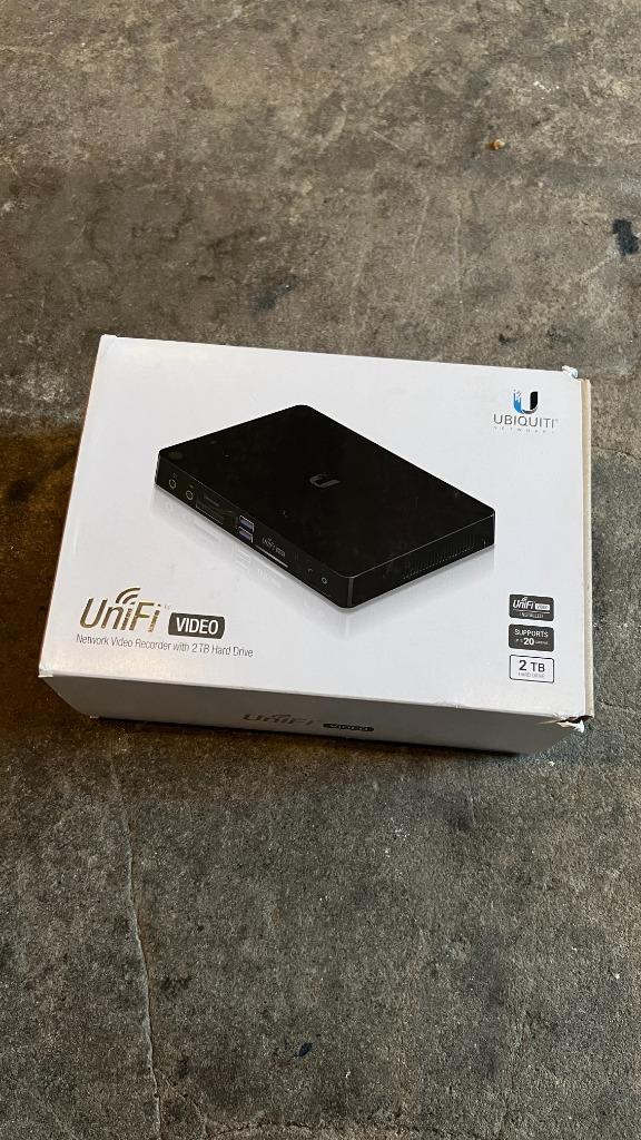 Unifi Video (Network Video recorder 2TB), Computers en Software, Netwerk switches, Gebruikt, Ophalen of Verzenden