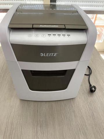 Shredder voor 50 pagina's. LEITZ. Zo goed als nieuw  beschikbaar voor biedingen