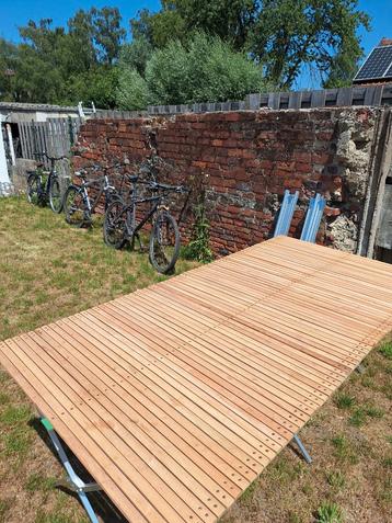Lot de 3 tables pliables beschikbaar voor biedingen
