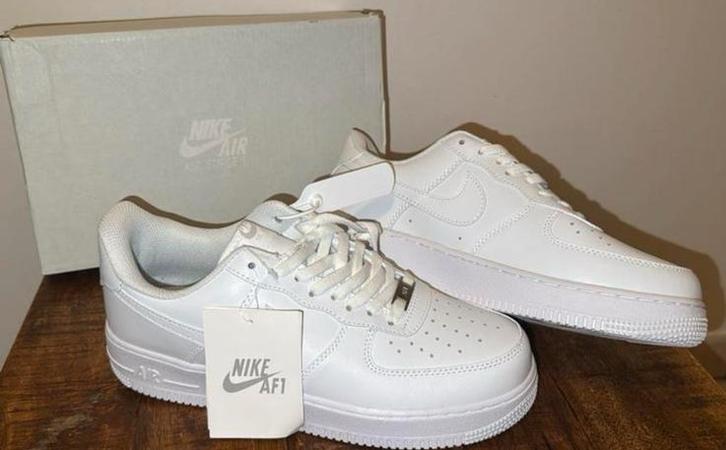 Nike Air Force 1 – Wit – Maat 43 – Nieuw in doos, Kleding | Heren, Schoenen, Nieuw, Sneakers, Wit, Ophalen