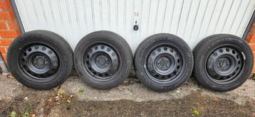 Banden Michelin op velg 205 60 16. beschikbaar voor biedingen