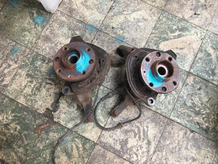 ROULEMENT DE ROUE AVANT OPEL TIGRA B, Autos : Pièces & Accessoires, Transmission & Accessoires, Opel, Utilisé, Enlèvement