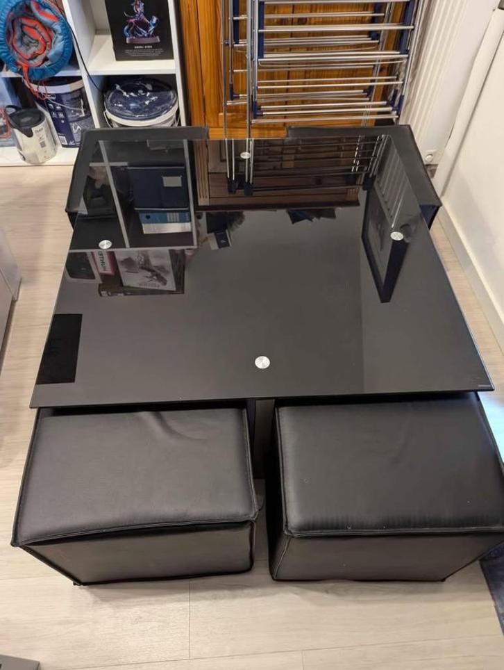 Ensemble table basse design et 4 poufs de rangement, Maison & Meubles, Tables | Tables de salon, Utilisé, Moins de 50 cm, 50 à 100 cm