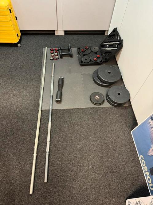 80 kg totale partij sportuitrusting, Sport en Fitness, Fitnessmaterialen, Zo goed als nieuw, Halterset, Ophalen