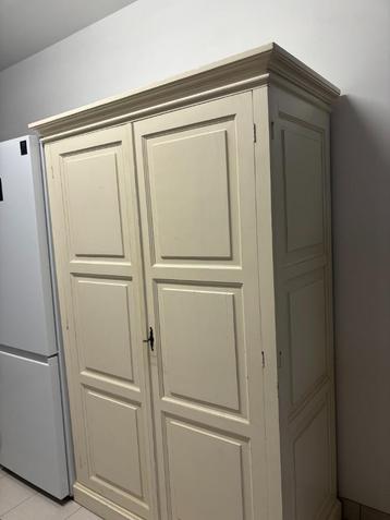 Ingebouwde bureau/computer meubel beschikbaar voor biedingen