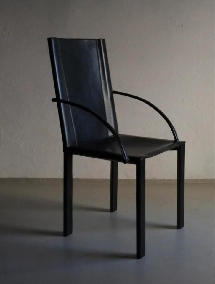 Carlo Bartoli stoelen voor Mateo Grassi  nog 2 stuks, Huis en Inrichting, Stoelen, Gebruikt, Leer, Zwart, Ophalen