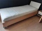 Een persoonsbed, Huis en Inrichting, Slaapkamer | Bedden, Ophalen, 90 cm, Eenpersoons, Wit