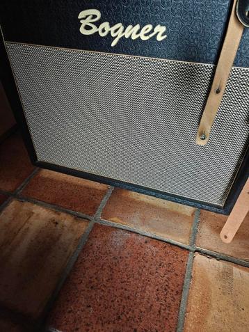 Bogner 212 Closed Back V30 Speakers beschikbaar voor biedingen