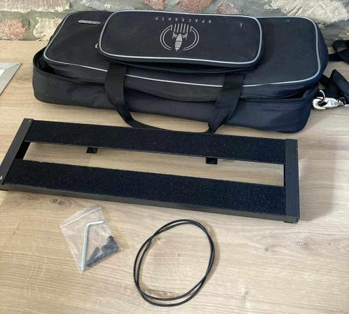 Pedalboard HB Spaceship 50C, Muziek en Instrumenten, Effecten, Gebruikt, Overige typen, Ophalen