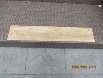 CARRELAGE IMITATION PARQUET beschikbaar voor biedingen