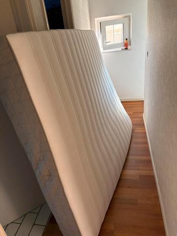 Heel propere matras. In logeerkamer bijna niet gebruikt., Enlèvement, Comme neuf