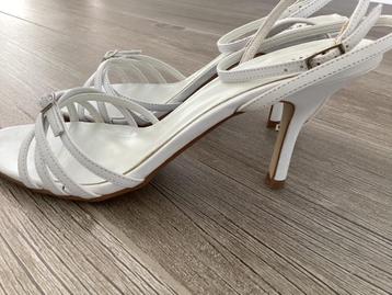 Sandalen NIEUW beschikbaar voor biedingen