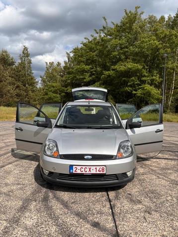 Ford Fiesta 2004 1.3 Benzine beschikbaar voor biedingen