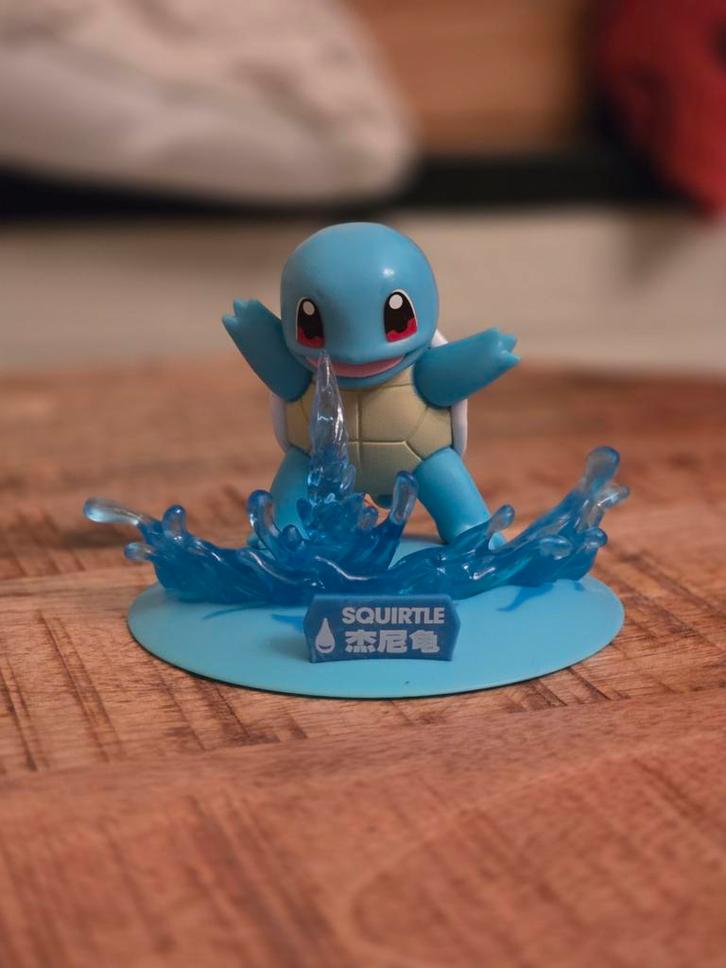 Image de figure de écureuil avec effets, Hobby & Loisirs créatifs, Jeux de cartes à collectionner | Pokémon, Neuf, Autres types