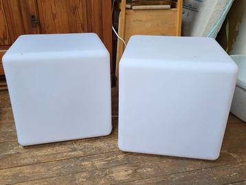 2 lichtblokjes voor buiten  beschikbaar voor biedingen