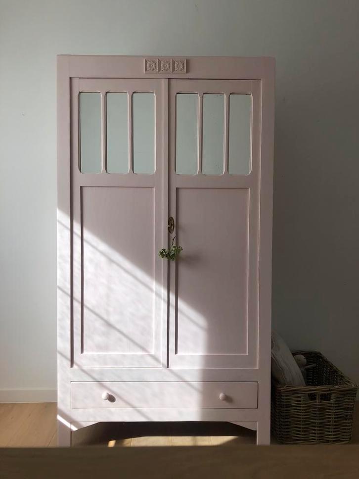 Vestiere rose, Huis en Inrichting, Kasten | Vitrinekasten, Zo goed als nieuw, Ophalen