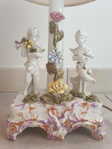 Vintage Tafellamp Porselein Bassano Engeltjes Bloemen beschikbaar voor biedingen