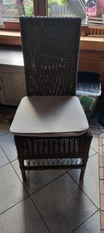 Stoelen, Huis en Inrichting, Stoelen, Ophalen, Kunststof, Gebruikt, Bruin