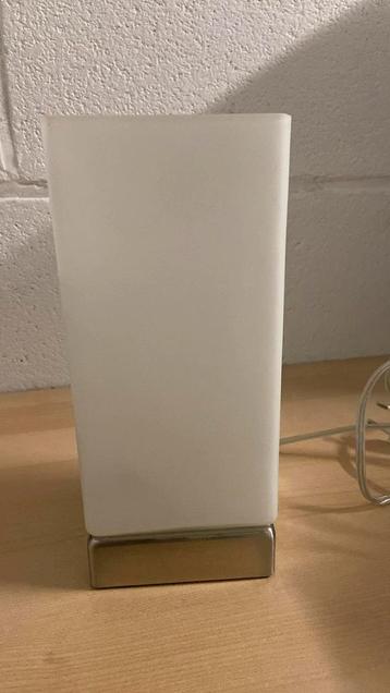Lampje met tik sensor beschikbaar voor biedingen