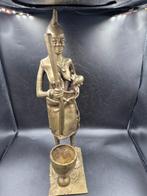 Beeld Afrikaanse vrouw met vijzel en stamper en baby, Antiek en Kunst, Ophalen of Verzenden