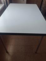 Eettafel, Enlèvement, Utilisé