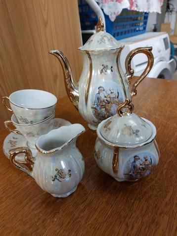 servies beschikbaar voor biedingen